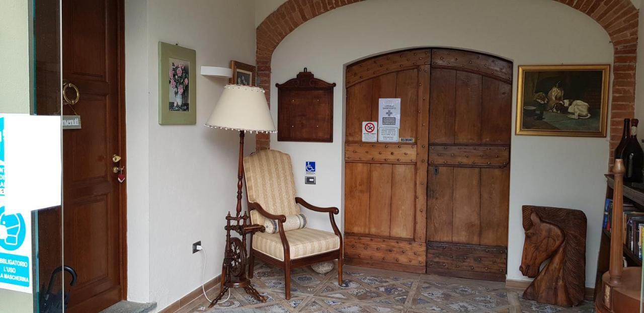 La Regibussa - Hotel Ristorante Asti Esterno foto