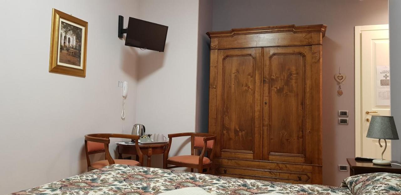 La Regibussa - Hotel Ristorante Asti Esterno foto
