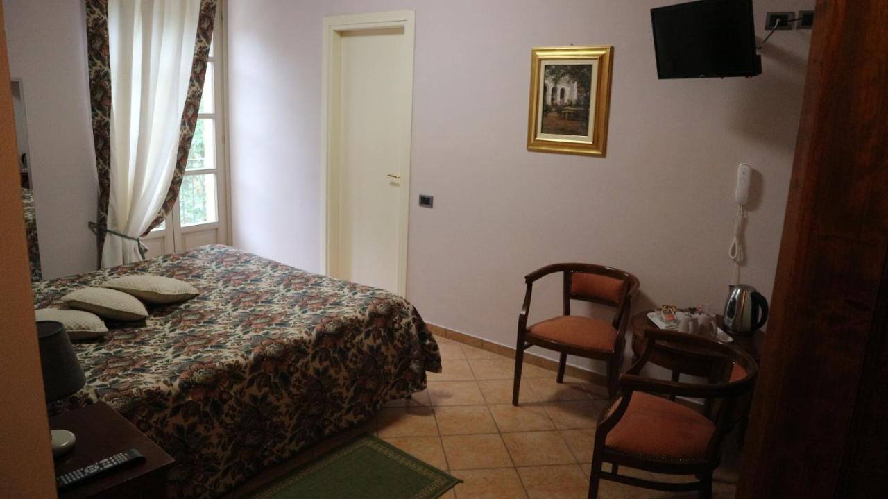 La Regibussa - Hotel Ristorante Asti Esterno foto
