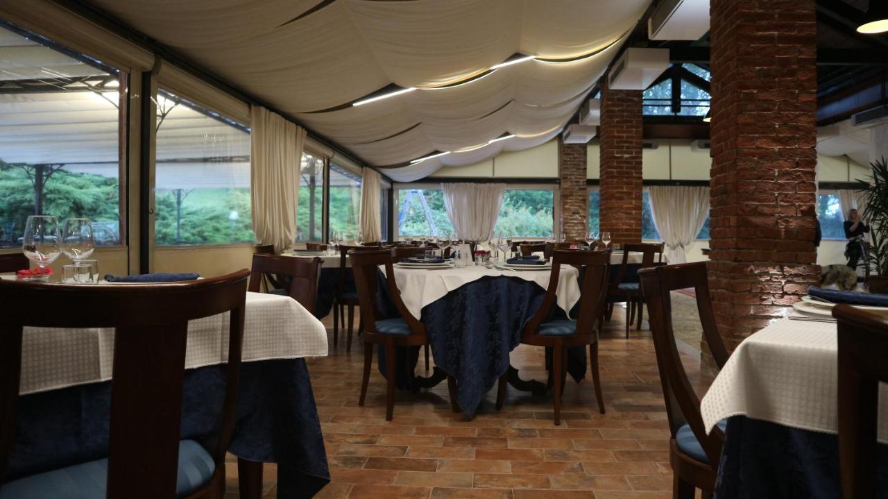 La Regibussa - Hotel Ristorante Asti Esterno foto