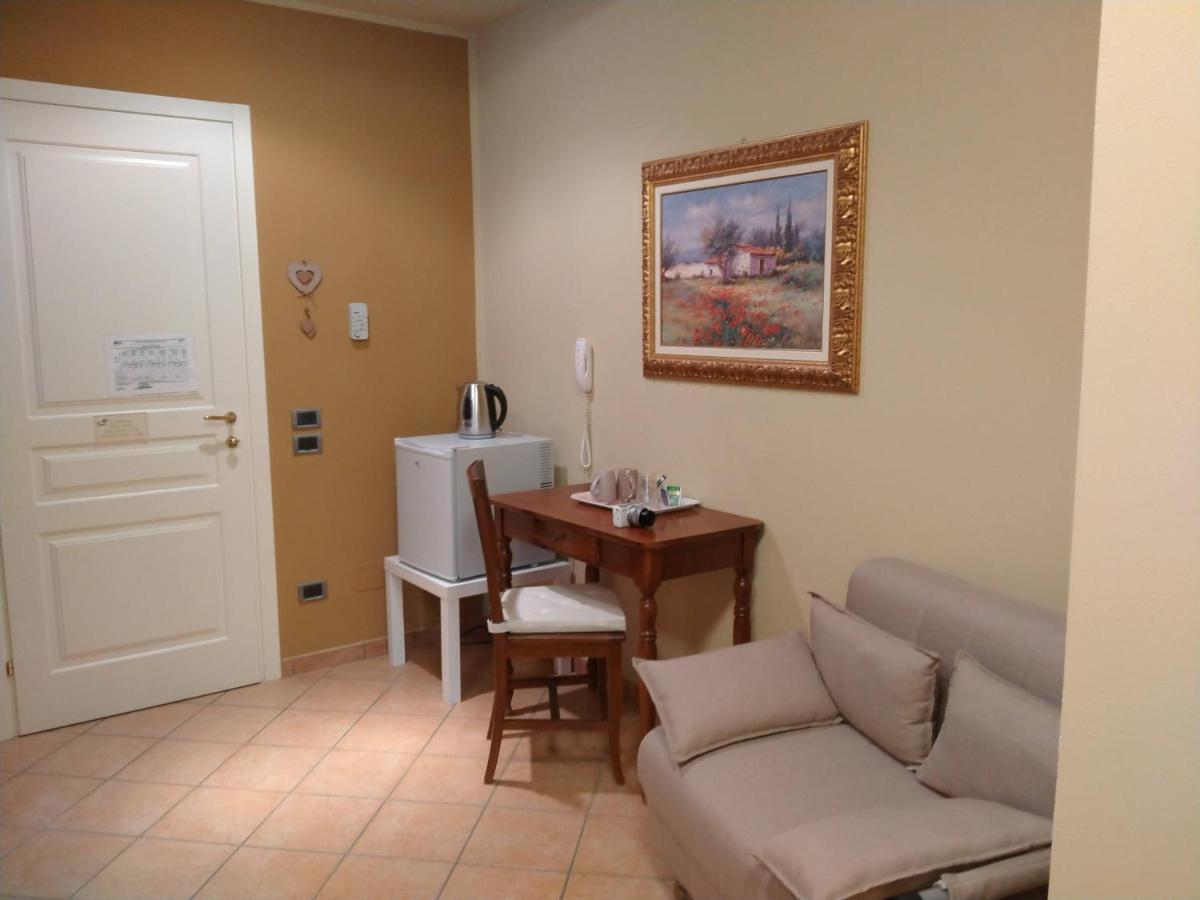 La Regibussa - Hotel Ristorante Asti Esterno foto