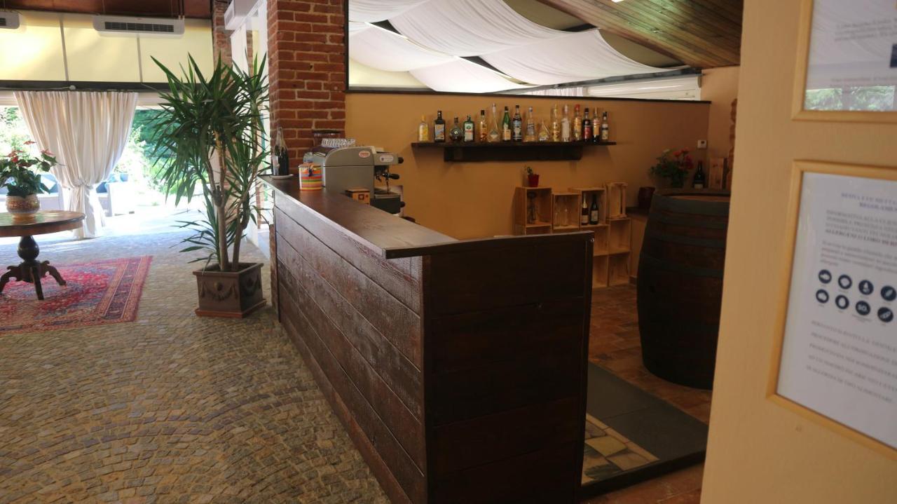 La Regibussa - Hotel Ristorante Asti Esterno foto