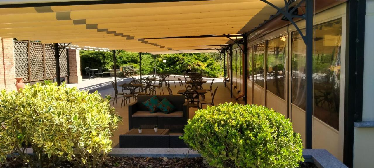 La Regibussa - Hotel Ristorante Asti Esterno foto