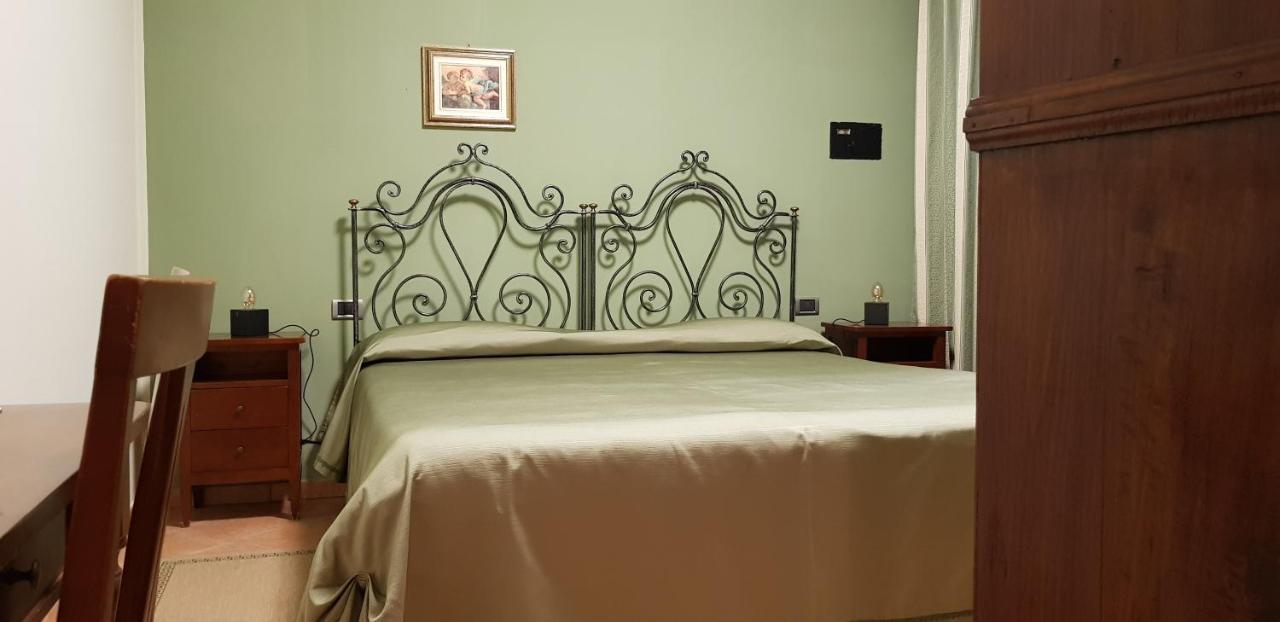 La Regibussa - Hotel Ristorante Asti Esterno foto