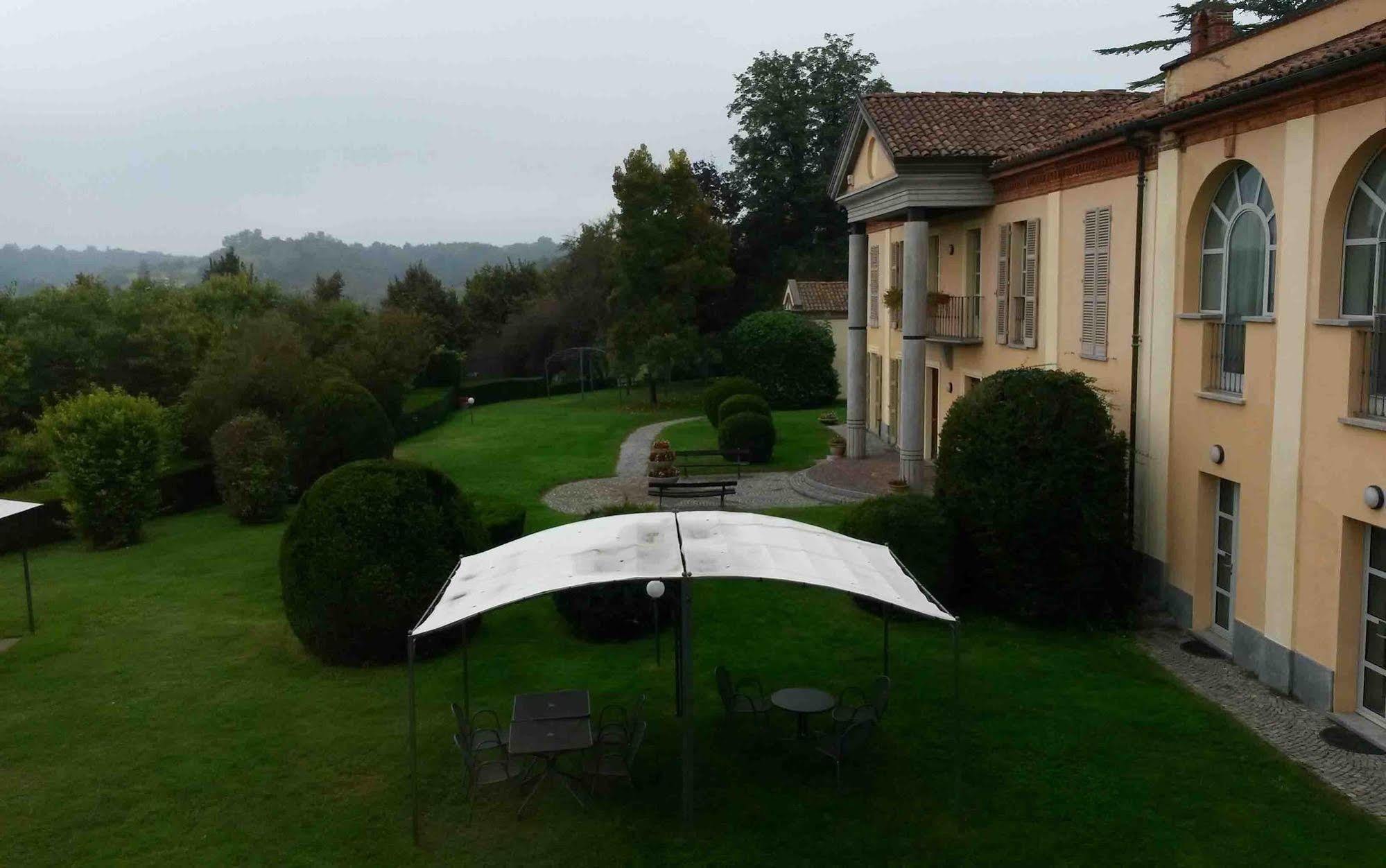 La Regibussa - Hotel Ristorante Asti Esterno foto