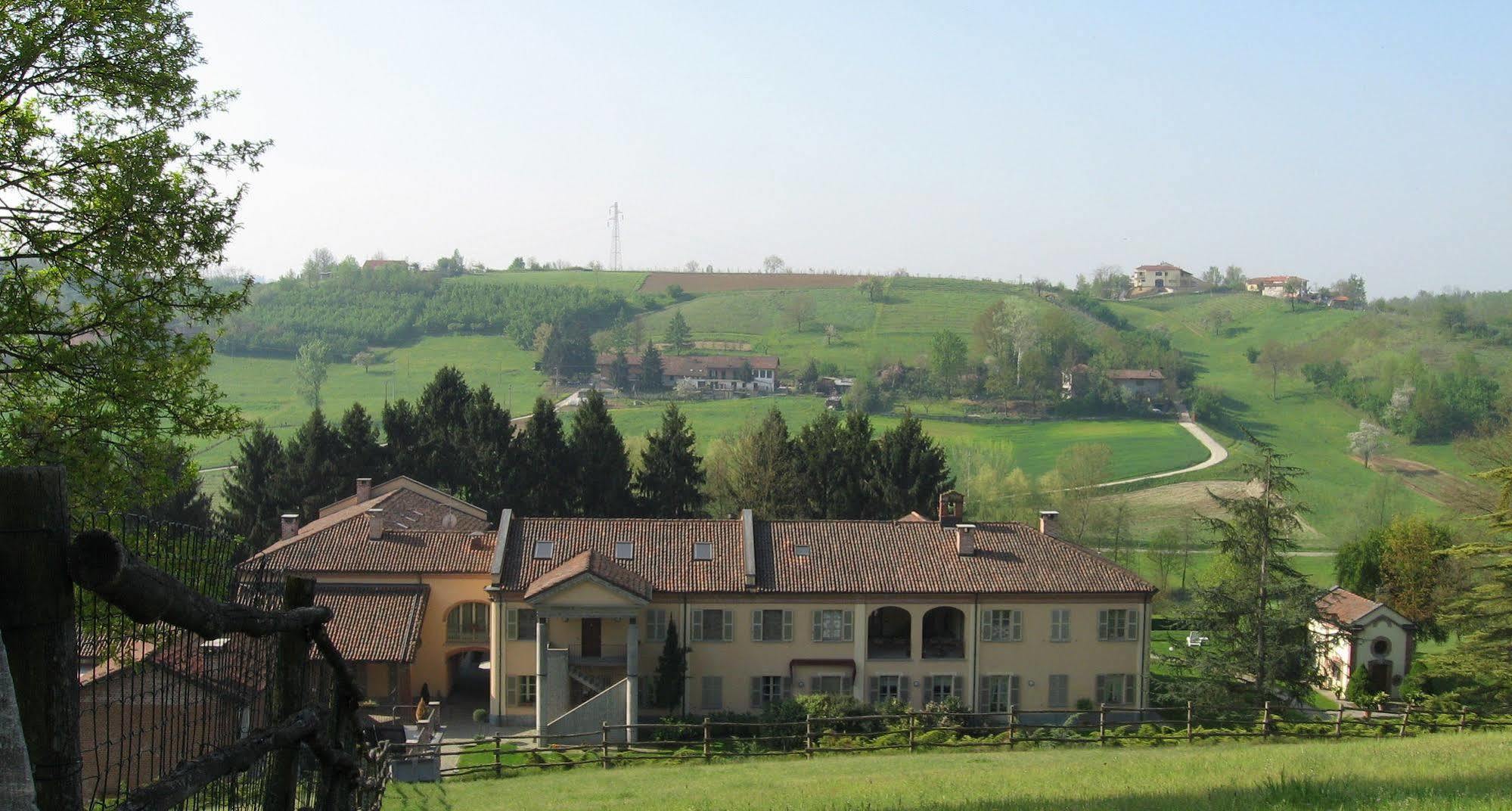La Regibussa - Hotel Ristorante Asti Esterno foto
